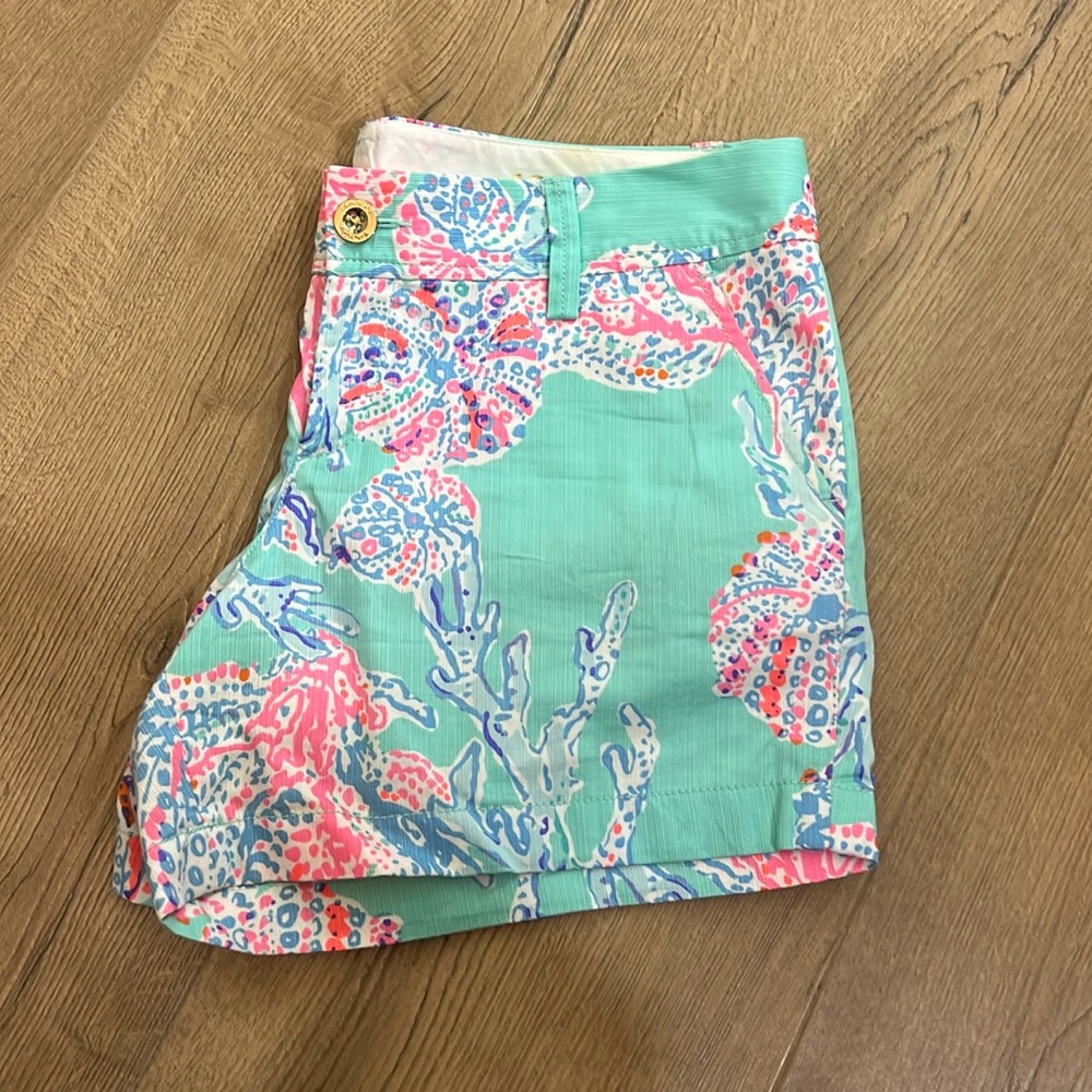 GUC women’s Lilly Pulitzer Callahan shorts size 10